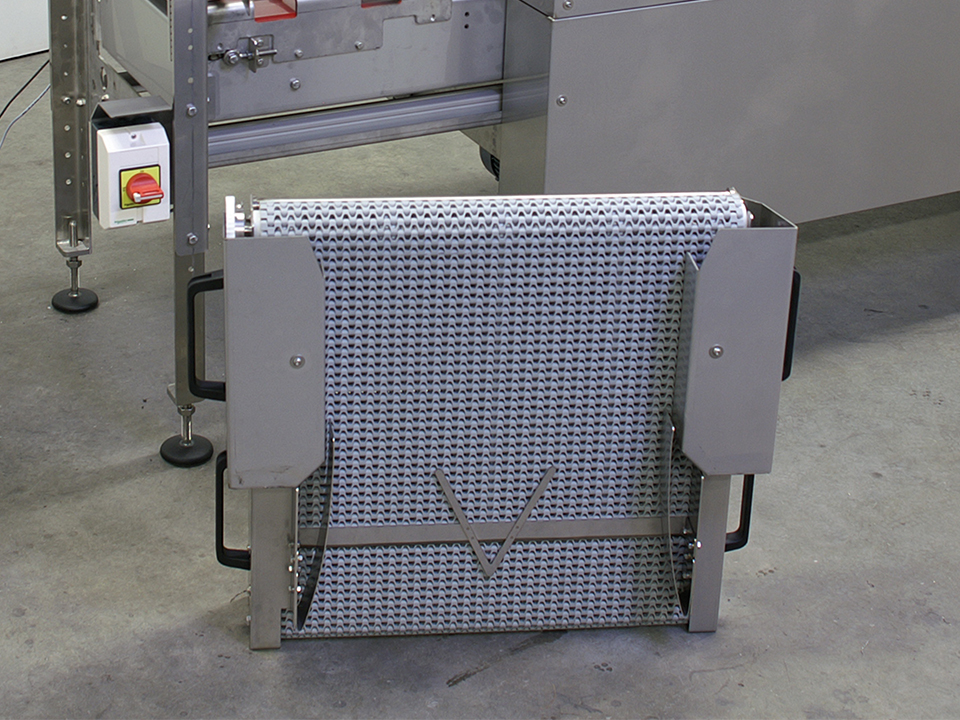 Farmpacker with a detachable accumulator module for SANOVO egg packing lines, designed for easy removal and cleaning.