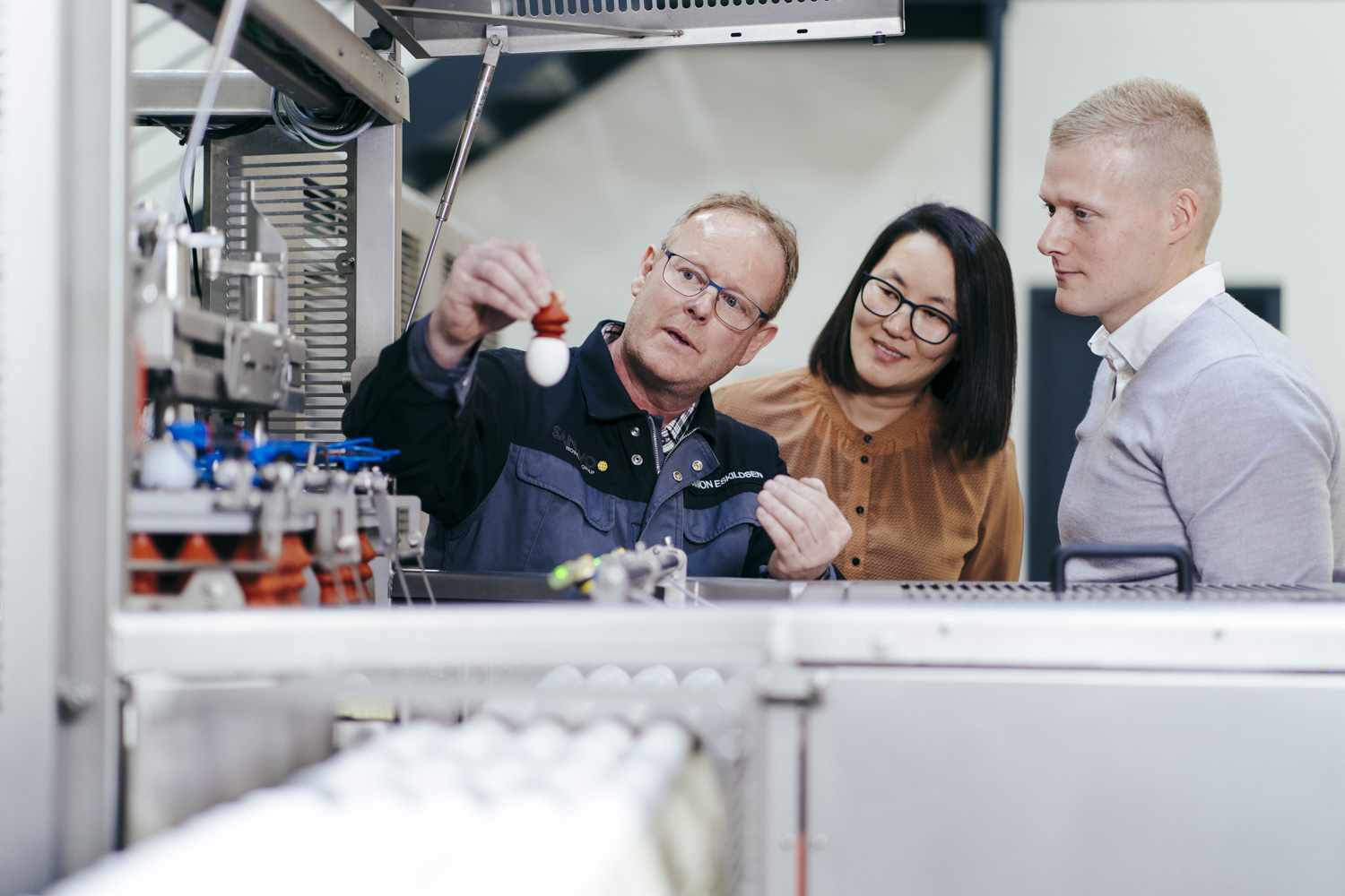 Training session at SANOVO Academy with demonstration of egg handling on machinery