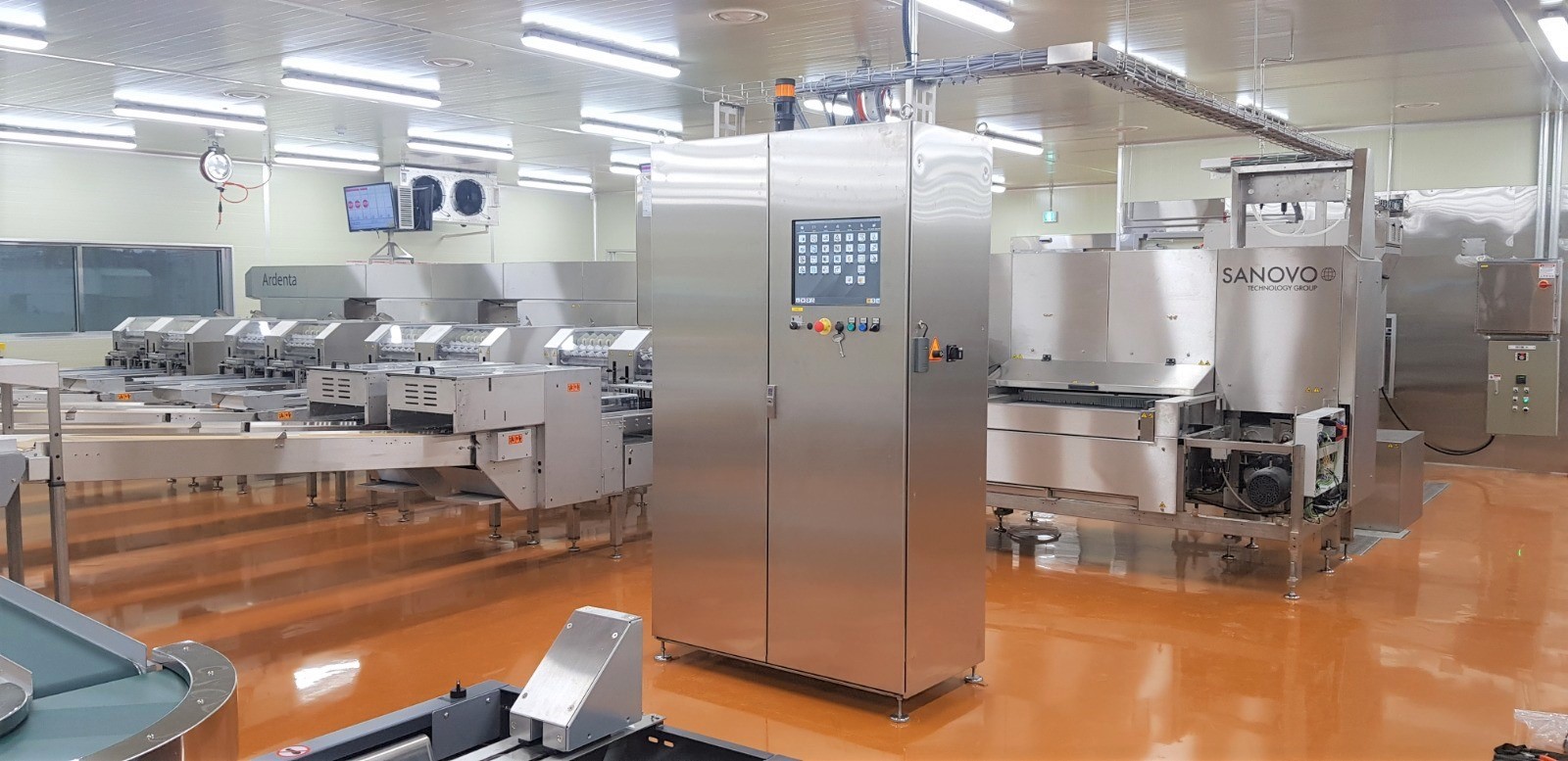 SANOVO egg grading line at NH Pocheon facility designed for high biosecurity and efficient egg processing.