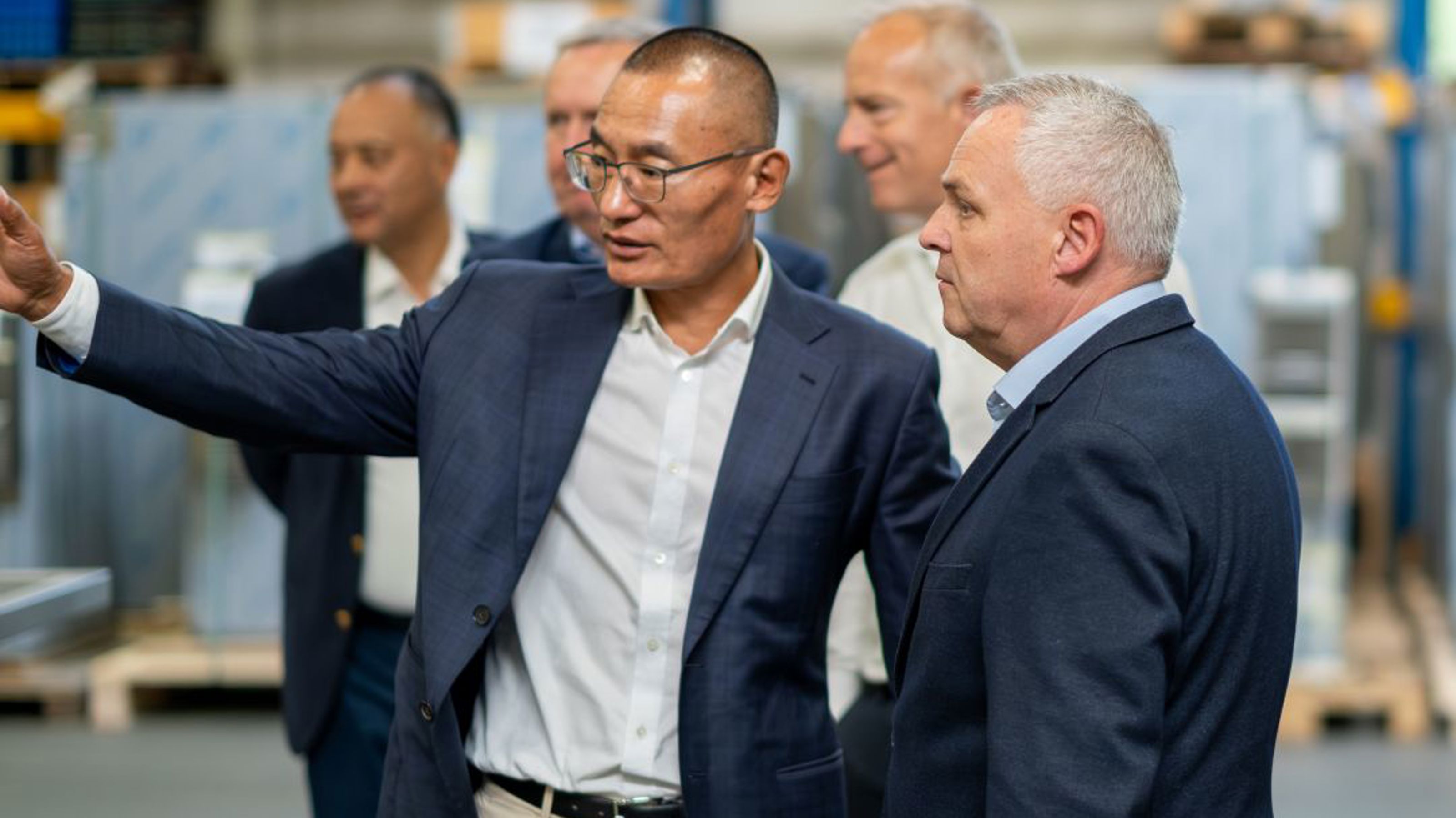 Bhutan’s Prime Minister engaging with SANOVO TECHNOLOGY GROUP leadership.