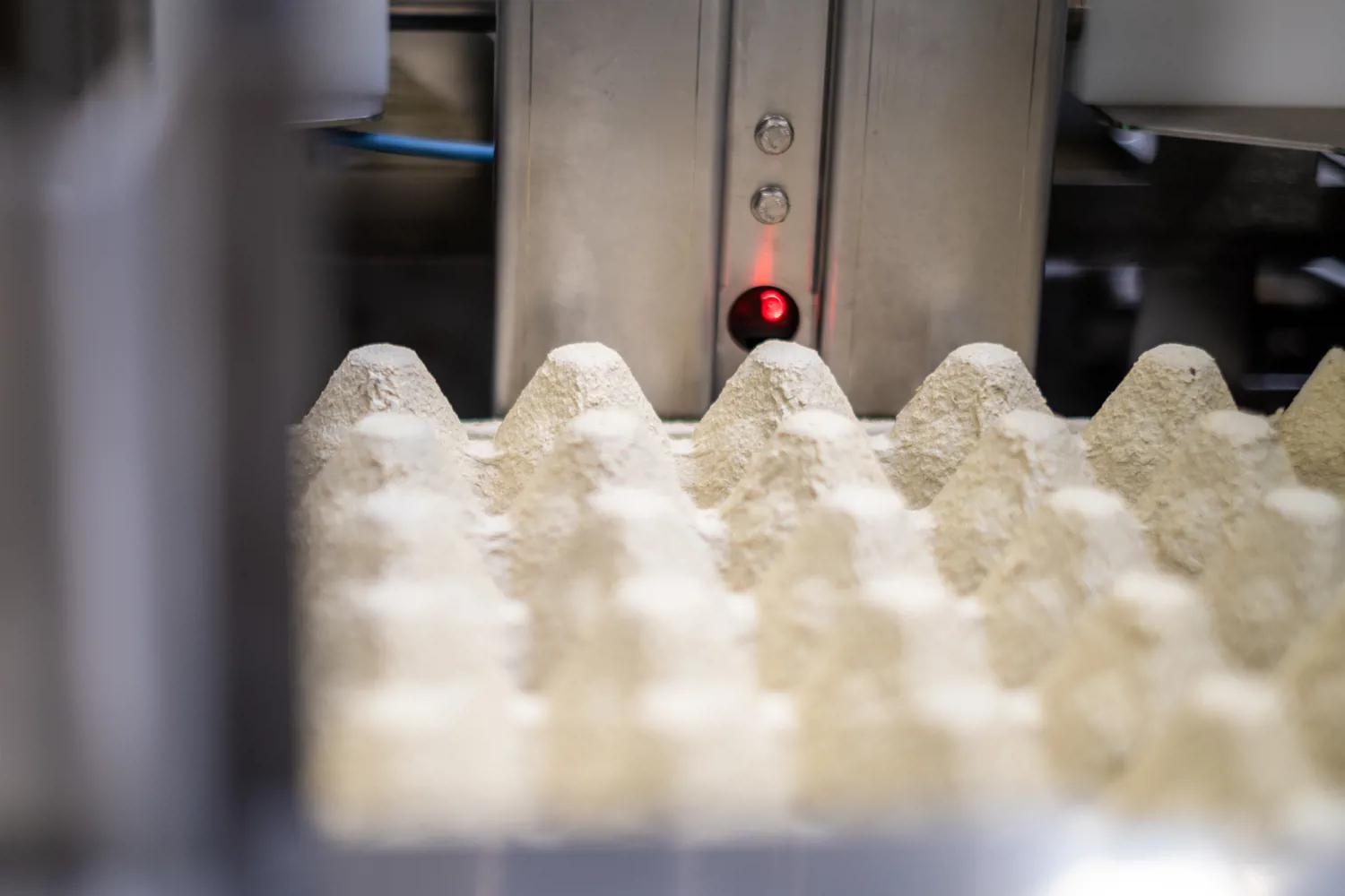 Top Tray Denester | Automatic Tray Placement for Egg Cases | Sanovo ...