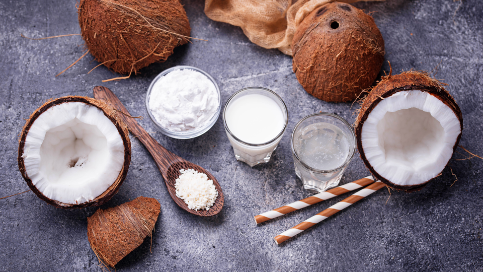 Mature coconut water and coconuts for powder processing and ingredient powder production.